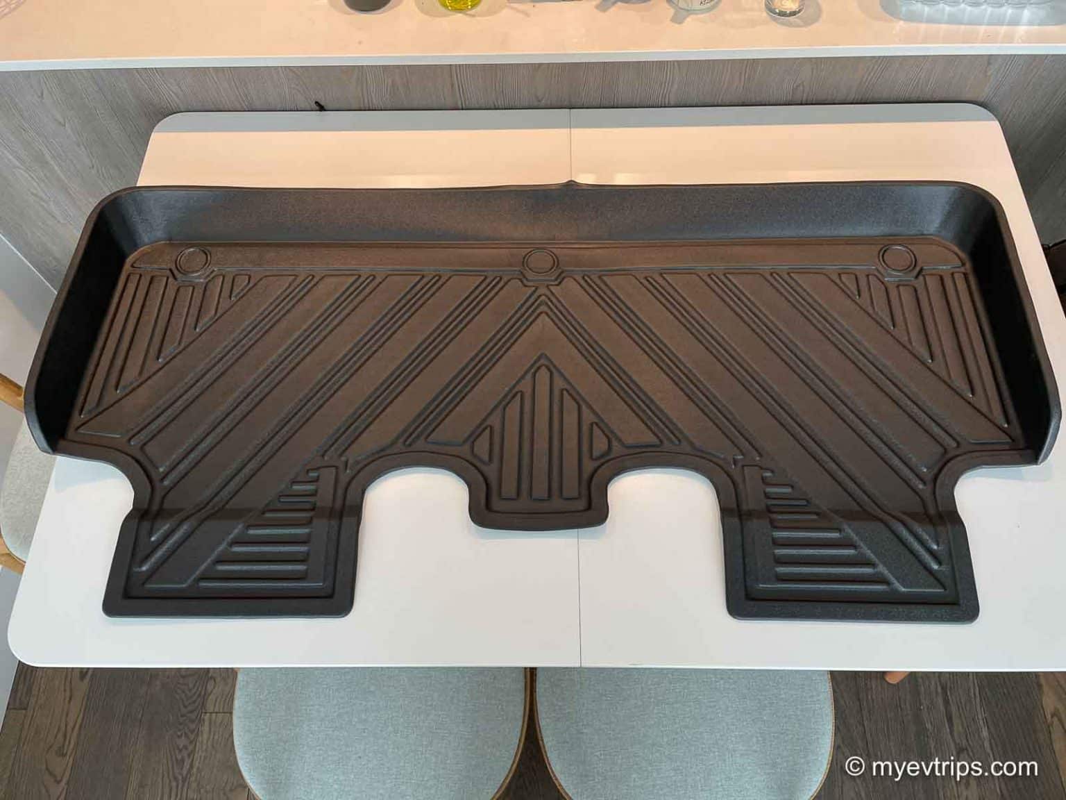 8 of the Best Tesla Model Y Floor Mats Compared [2024]