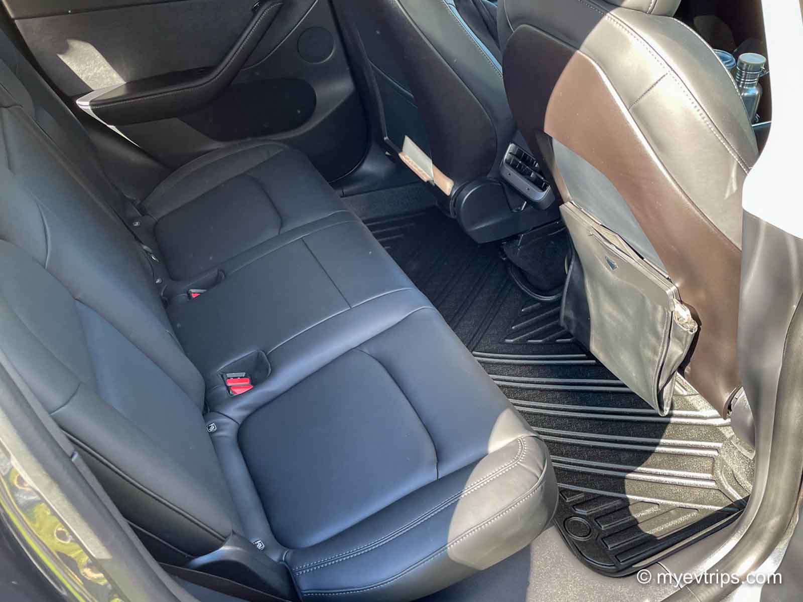 8 of the Best Tesla Model Y Floor Mats Compared [2024]