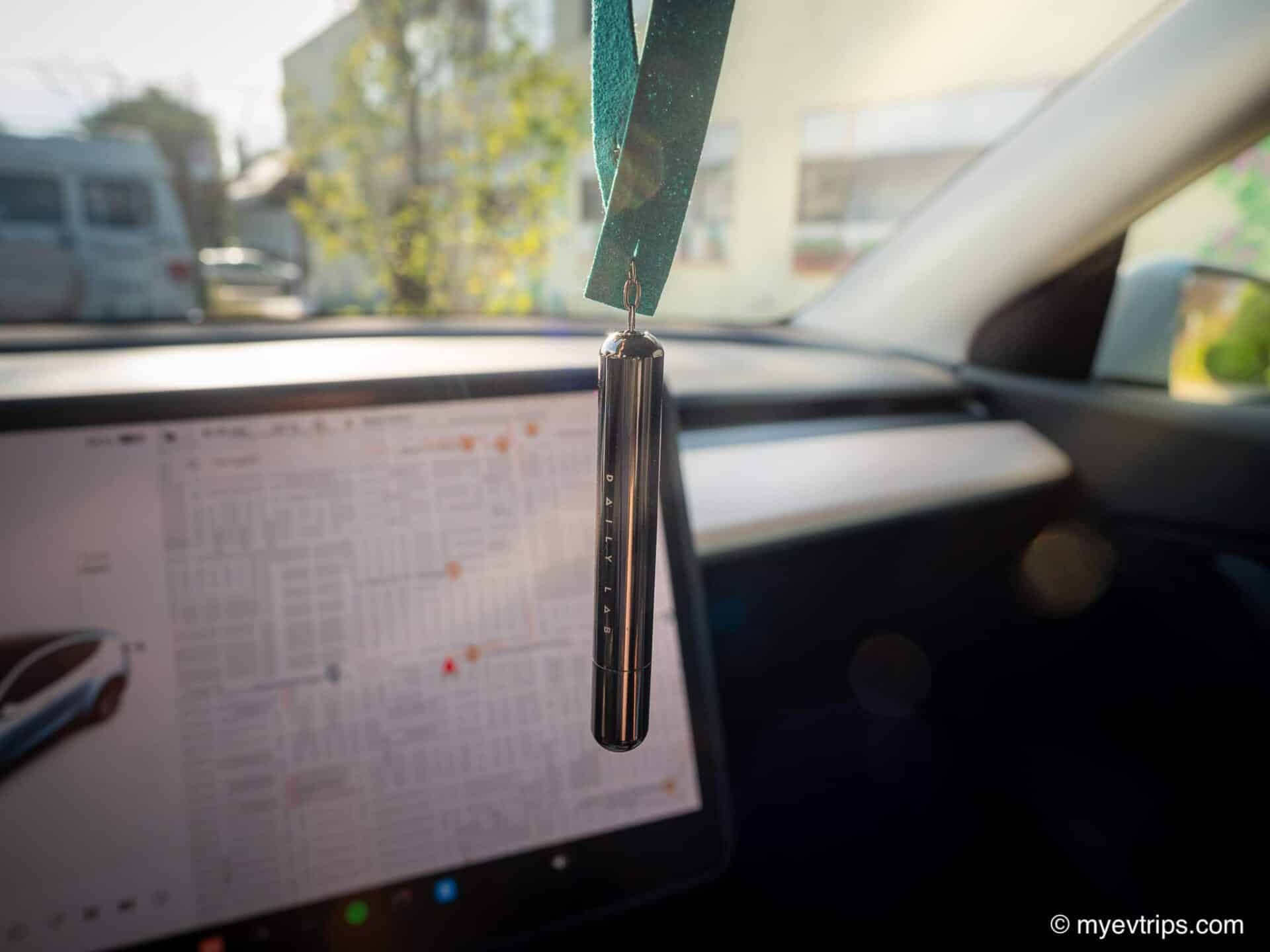 Review Daily Lab's Awesome Tesla Air Freshener Adapter [23]