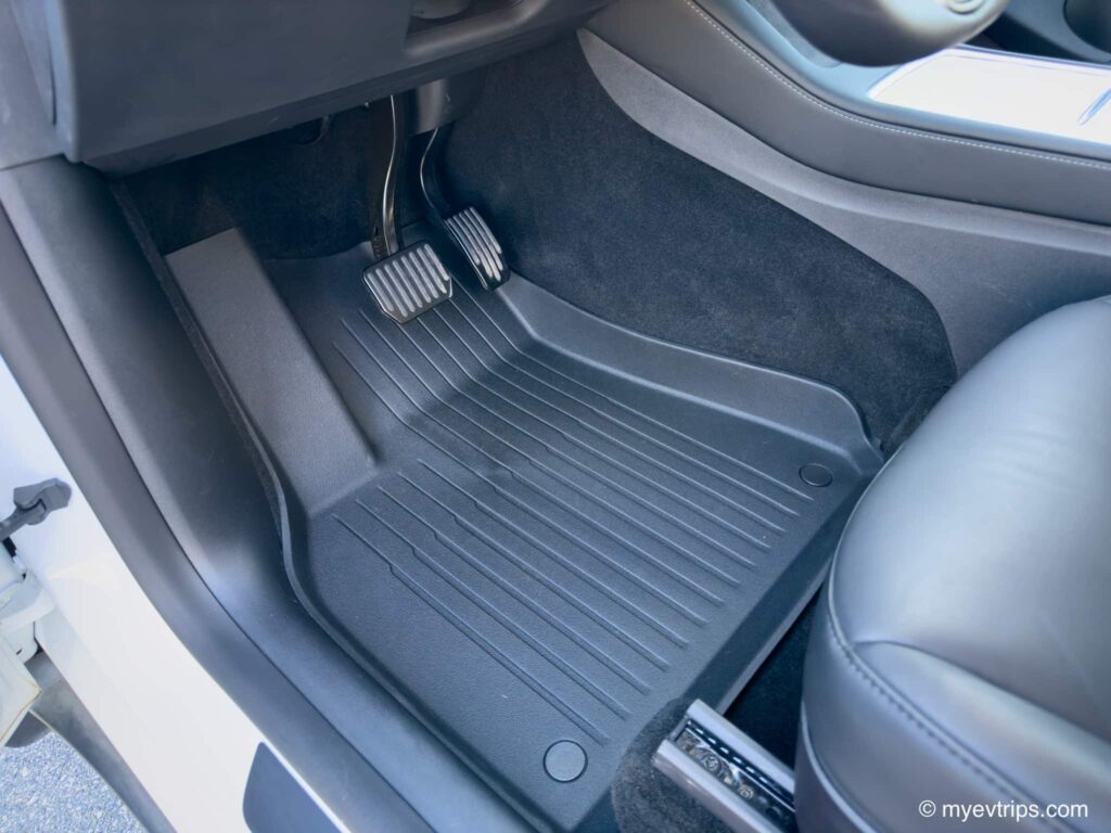The updated Tesmanian floor mats in my 2022 Tesla Model Y