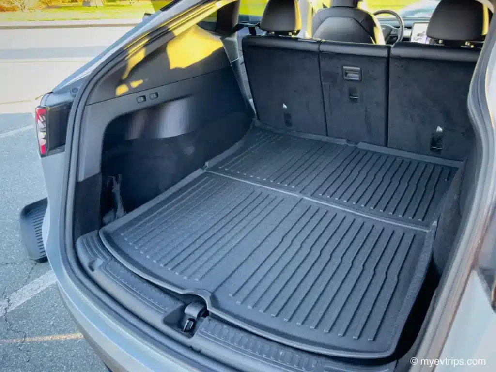 Tesla Model Y The cargo liner 