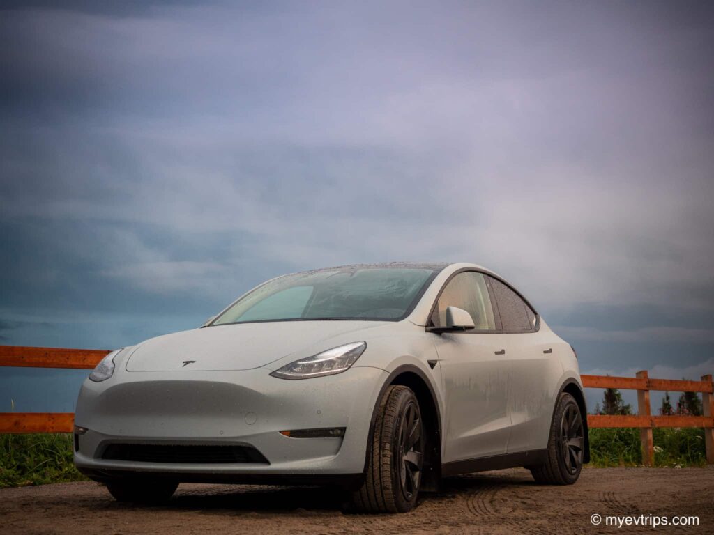Tesla Model Y parked at Portneuf-sur-Mer