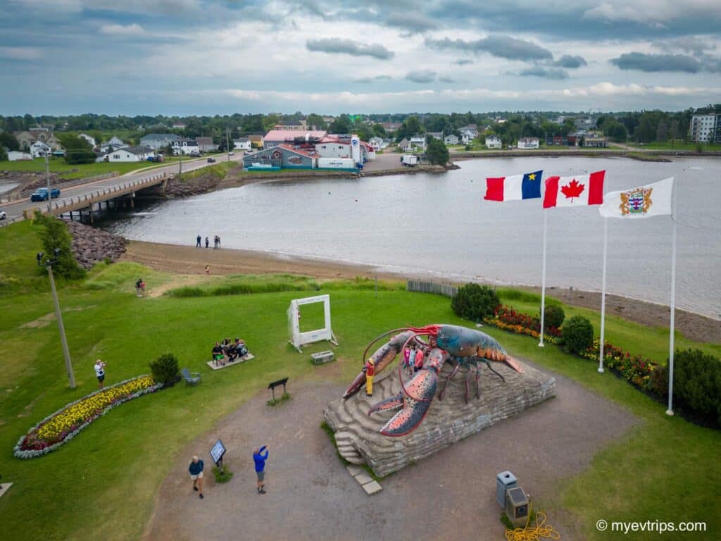 Giant lobster in Shediac on a New Brunswick road trip