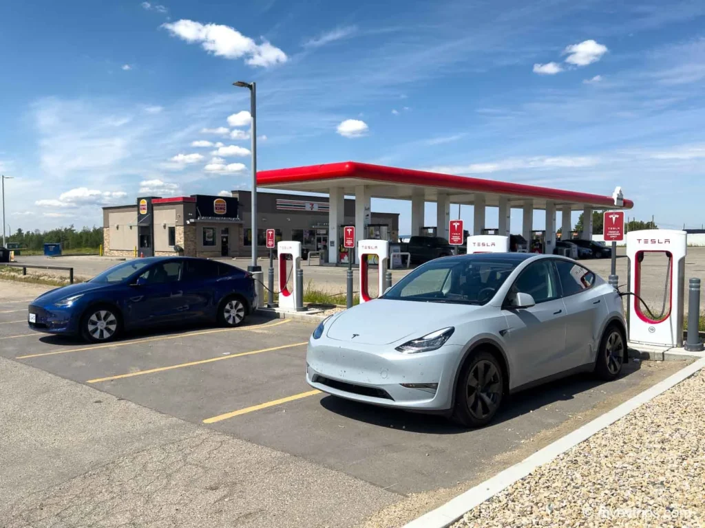 Valleyview, Alberta Tesla Supercharger on a Edmonton to Yellowknife road trip