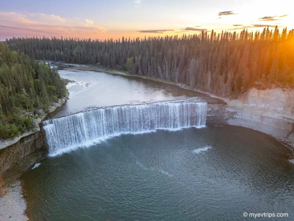 Lady Evelyn Falls, NWT