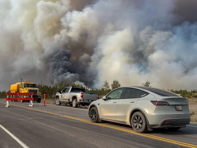 This. This is why I plan. ⚡🚗

Facing a wildfire on the way to Yellowknife with limited EV range was intense—but prep made it possible. Full story at myevtrips.com
.
.
.
#EVroadtrip #Wildfire #SpectacularNWT #NWT #Tesla #TeslaModelY #ModelY #EV #RoadTripAdventures #ElectricVehicle