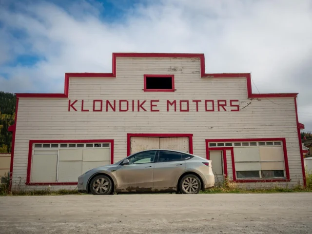 Dawson City feels like stepping back in time — which makes pulling up in an EV even more of a contrast. A blend of gold-rush history and modern travel before heading south again.

Full southbound EV report on MYEVTrips.com ⚡

#DawsonCity #ExploreYukon #TravelYukon #Klondike #Yukon #HistoricTowns #EVTravel #ChargeOnTheRoad #ElectricAdventure #DempsterHighway #MYEVTrips